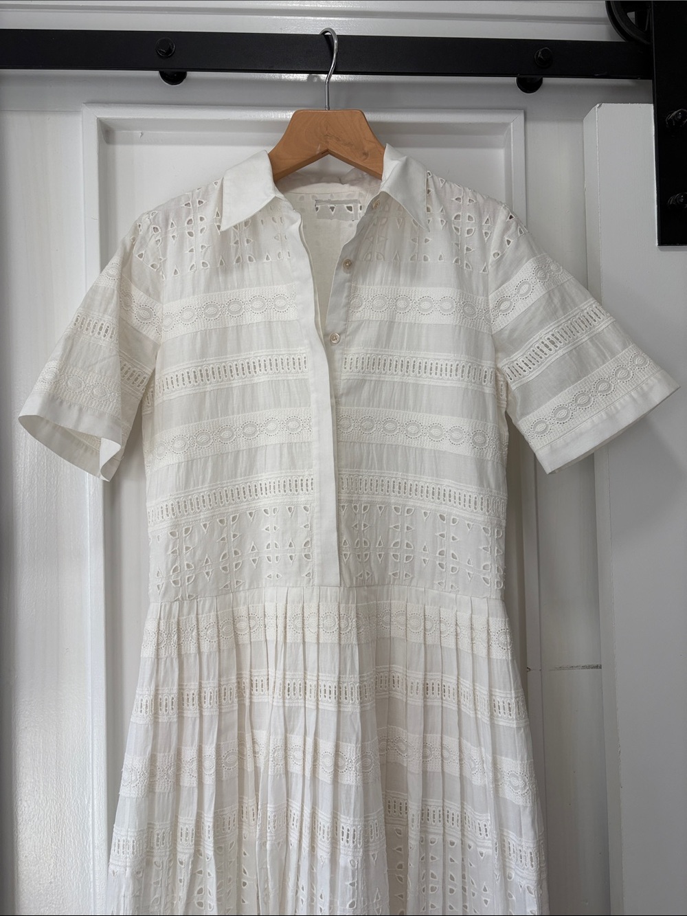 Collared Short Sleeve Pleated White Eyelet Shirt Dress Size Medium - Picture 3 of 13